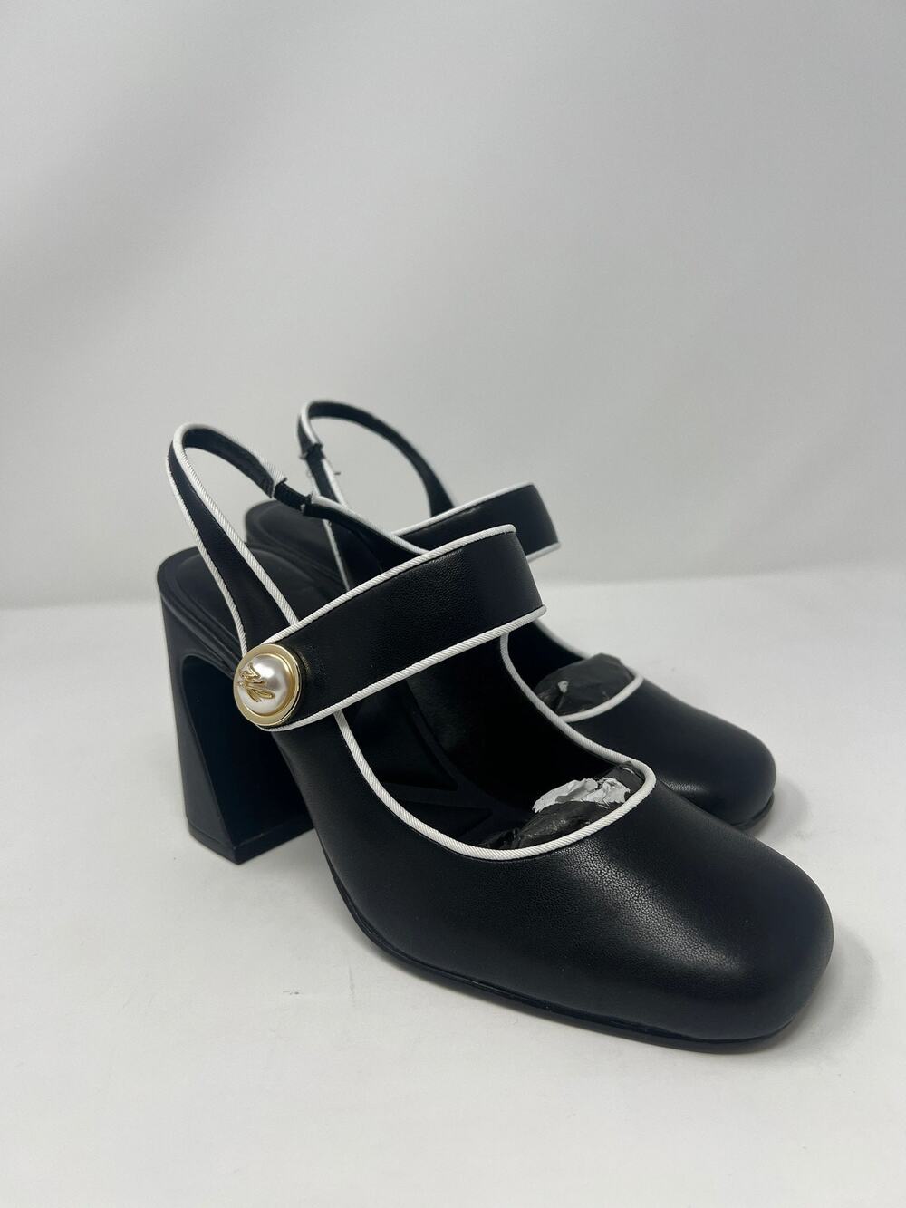 KARL LAGERFELD PARIS Women's 9 Black Chunky Block Heels